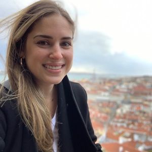 Meet your Posher, Alexandra